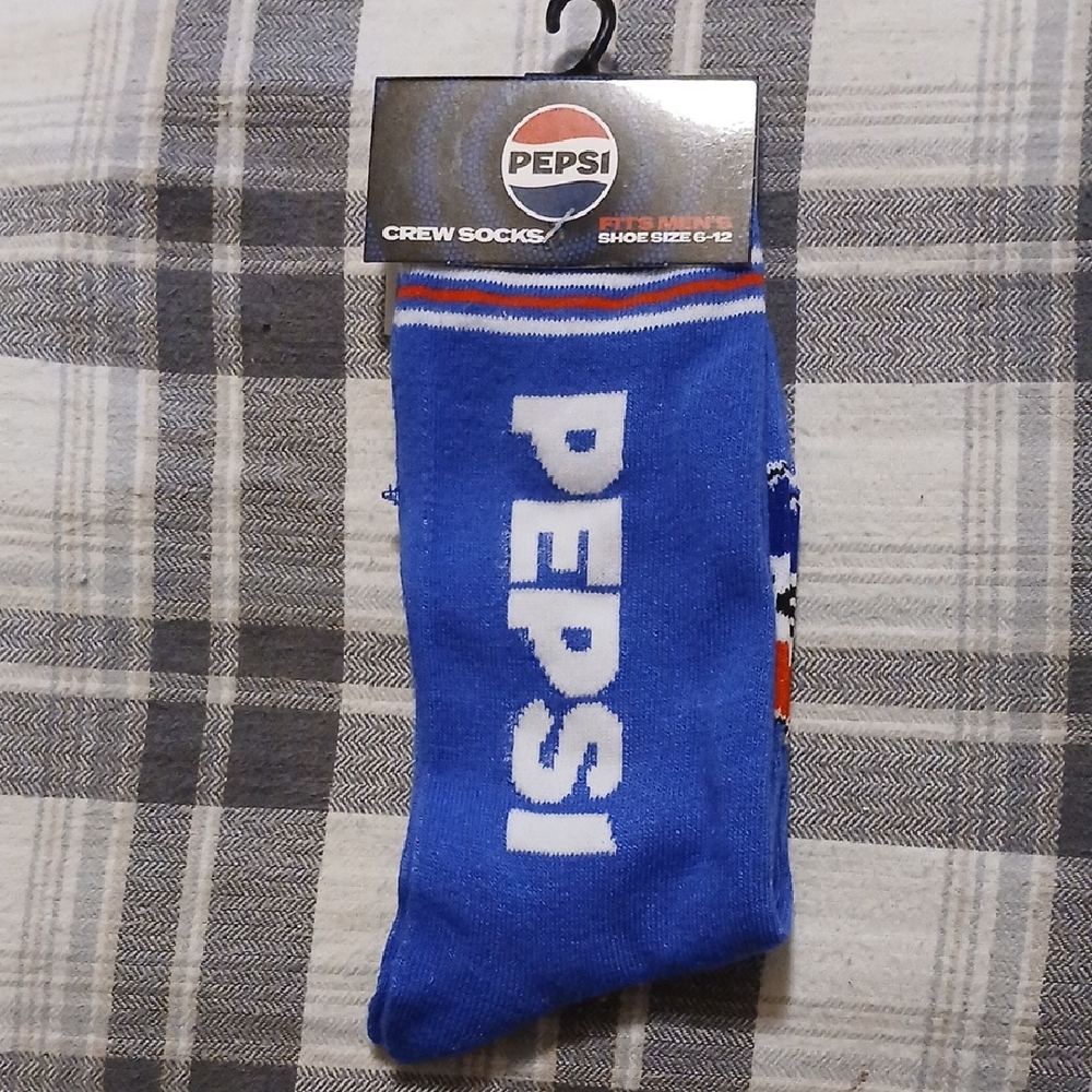 NWT Pepsi Crew Socks Unisex 6-12
